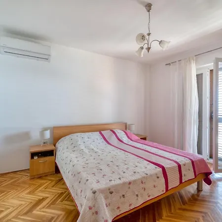 招待所 Olga 比比涅